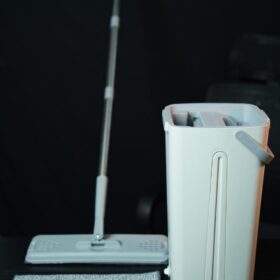 Scratch Bucket mop